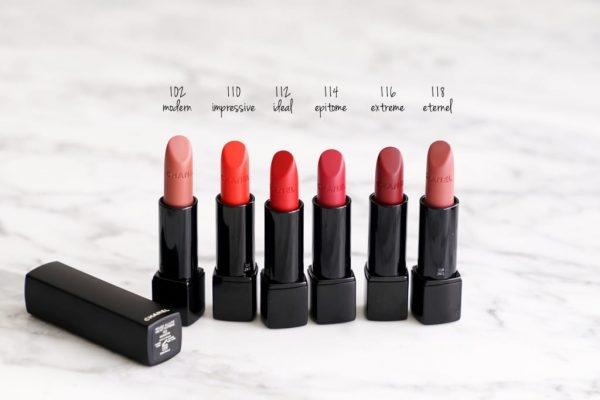 Review of the new MAC Powder Kiss matte lipstick: Spending a little more but in return you get a super quality lipstick with many beautiful colors.